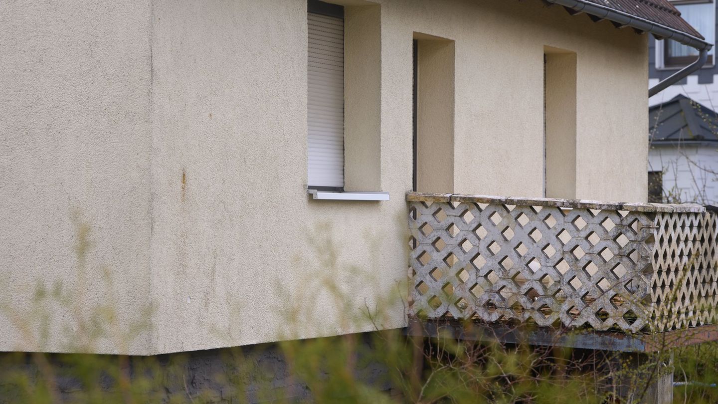 Ein leeres Haus: Nach Dreifachmord: "Weitefeld hat weitaus mehr zu bieten"