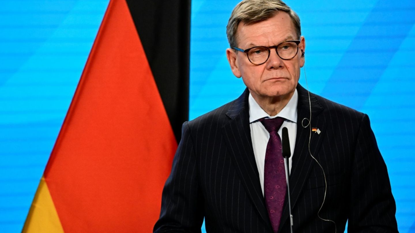 Bundesaußenminister Wadephul verteidigt Nato gegen Kritik Trumps