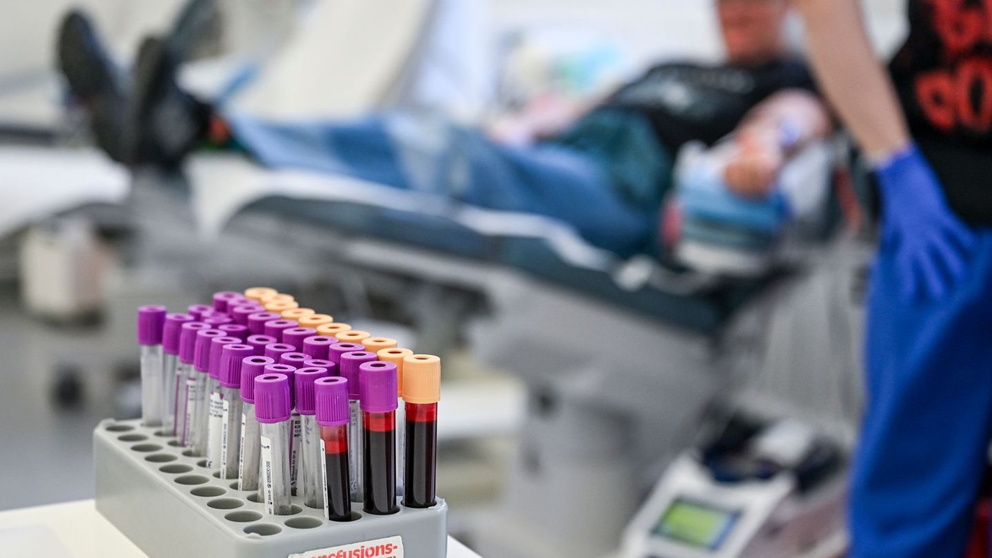 Gesellschaft: DRK bietet extra Termine für Blutspenden am Karsamstag an