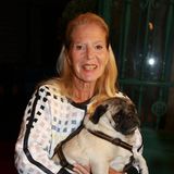 Christiane Hörbiger mit Mops