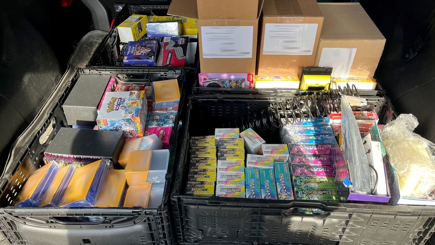 Zollfund: Pokémon-Karten im Kofferraum - Zoll stoppt Schmuggler