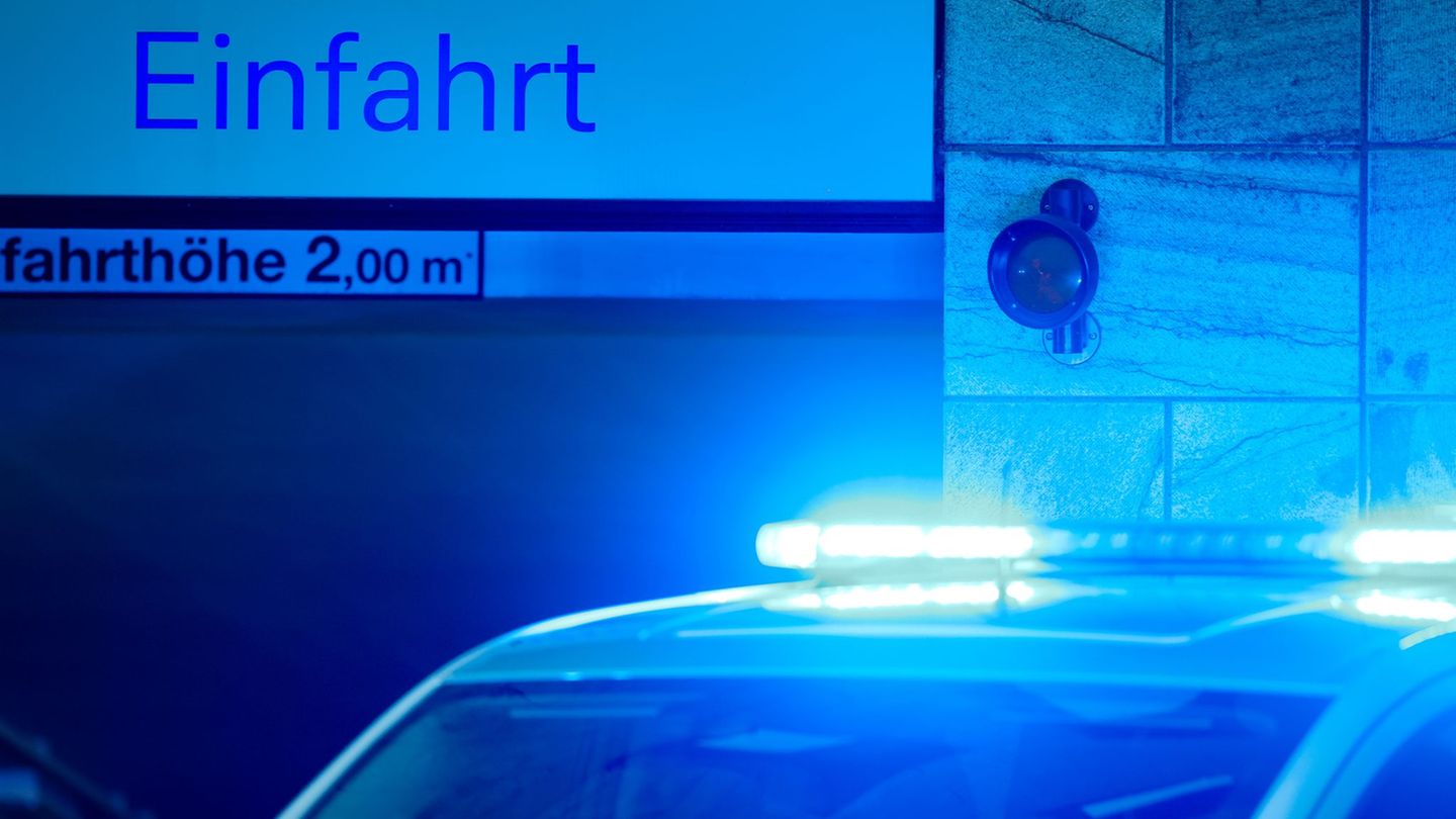 Die Polizei fand die drei Jugendlichen während eines anderen Einsatzes in einer Münchner Tiefgarage. (Symbolbild) Foto: Christop