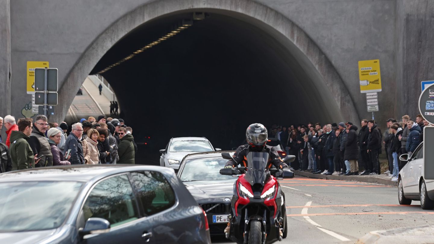 Car-Freitag: Tunerszene trifft sich im Harz - Polizei kontrolliert