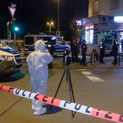 Nach mehreren Taten mit Schüssen in Bremen hat die Polizei Wohnungen durchsucht. (Archivbild) Foto: Sebastian Peters/NEWS5/dpa