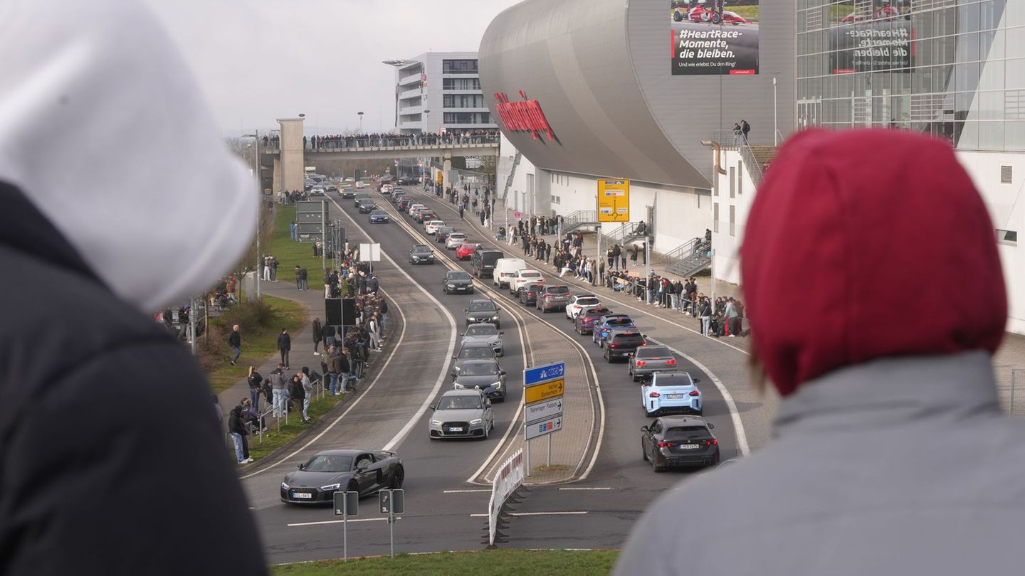 Motorsport: Tausende Autofans zum "Car-Friday" am Nürburgring