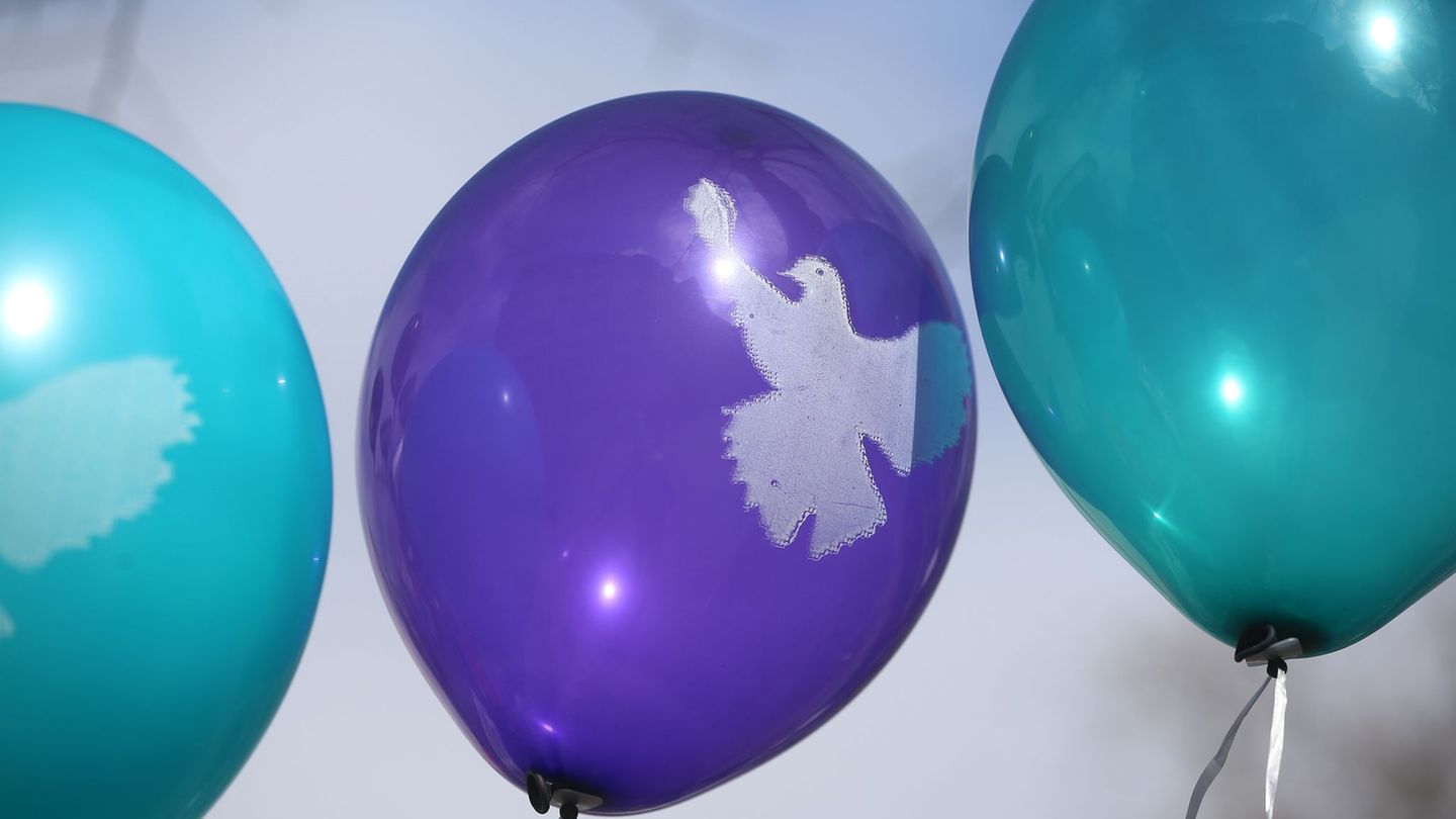 Friedensdemonstrationen: Hunderte Teilnehmer bei ersten Ostermärschen