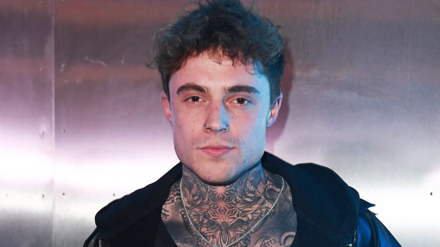 Samuel Dohmen meldet sich nach Not-OP: "GNTM"-Model nach Not-OP auf Intensivstation