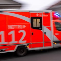 Ein Kanu ist auf einer Talsperre gekentert. (Symbolbild) Foto: Monika Skolimowska/dpa