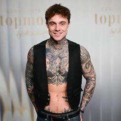 Ex-„GNTM“-Kandidat Samuel Dohmen posiert vor der Kamera