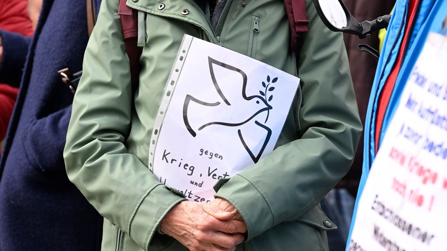 Friedensdemonstrationen: Ostermärsche für den Frieden gehen weiter
