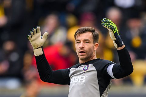 Aue-Keeper Martin Männel kassierte gegen Hoffenheim fünf Gegentore. (Archivbild) Foto: Robert Michael/dpa