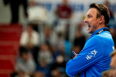 Trainer Filip Jicha und der THW Kiel spielten gegen den ThSV Eisenach nur unentschieden. (Archivbild) Foto: Julius Frick/dpa