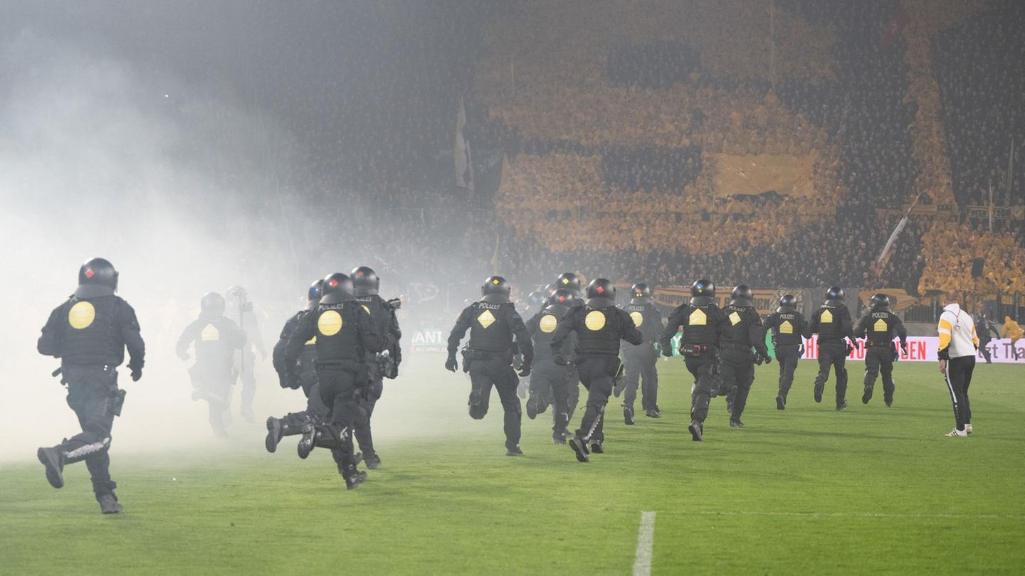 2. Fußball-Bundesliga: Dresden-Chaoten attackieren Hertha-Fans mit Pyrotechnik