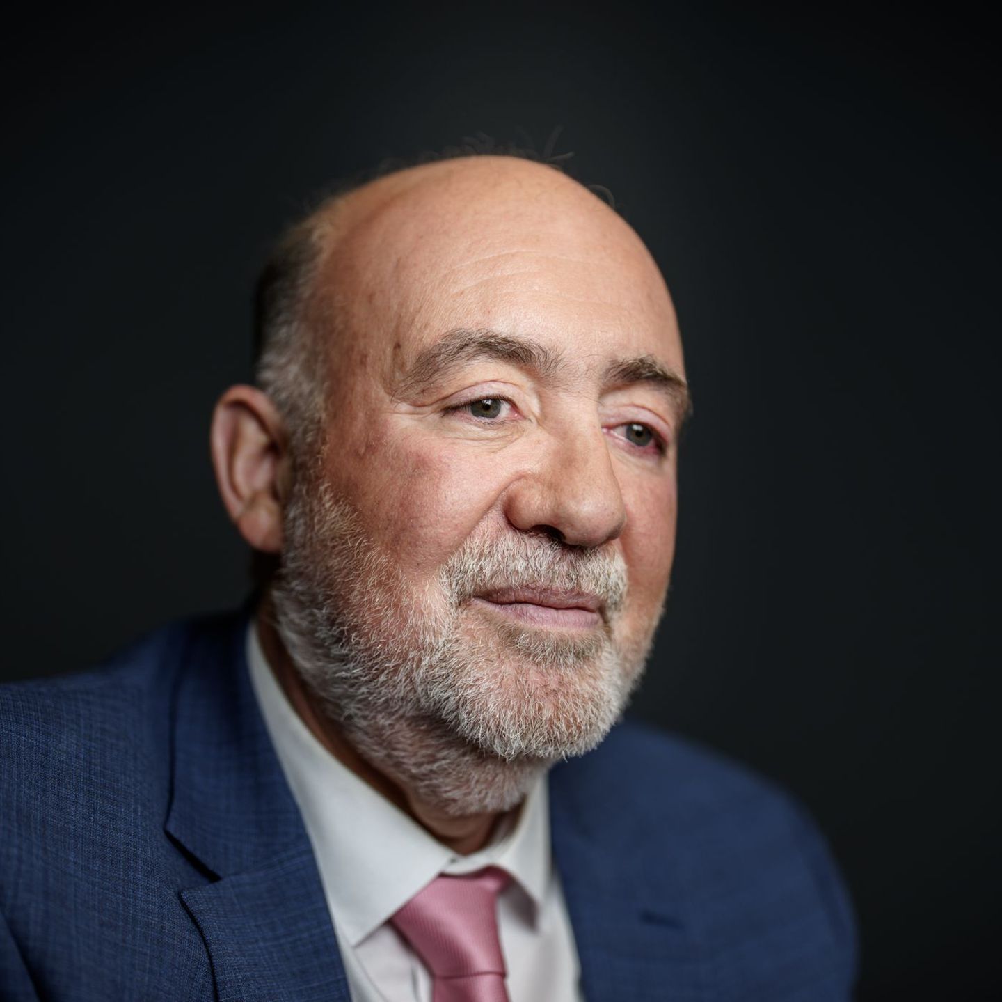 Der israelische Botschafter Ron Prosor plädiert für Pflichtbesuche in KZ-Gedenkstätten. (Archivbild) Foto: Michael Kappeler/dpa