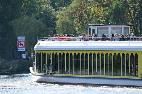 Die Fahrgastschiffe in Potsdam sind insbesondere an den Wochenenden gut besucht. (Archivbild) Foto: Soeren Stache/dpa