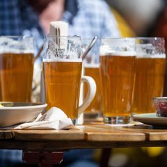 Bierpreise ziehen an. Foto: Marijan Murat/dpa