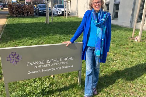 Pfarrerin Stephan greift Polizisten in Krisen unter die Arme. Foto: Oliver Pietschmann/dpa