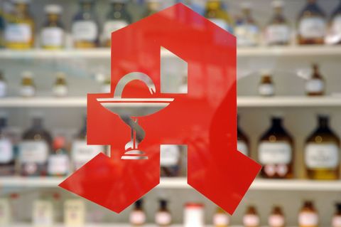 In Rheinland-Pfalz gibt es seit einigen Jahren immer weniger Apotheken. (Symbolbild) Foto: Uli Deck/dpa