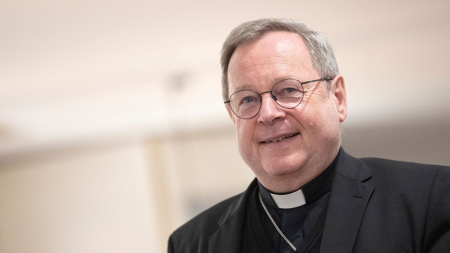 Kirche: Bischof Bätzing zu Ostern: "Heute schon gelacht?"