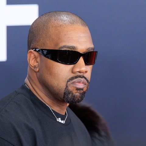 Rapper Kanye West mit einer Sonnenbrille im Gesicht
