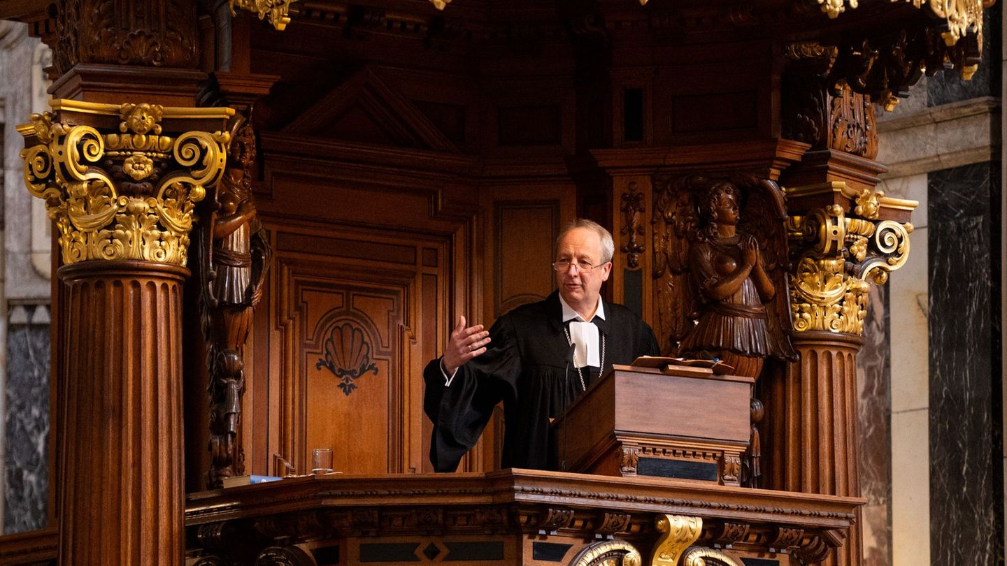 Botschaft zu Ostern: Osterpredigt: Kirche mahnt zu Frieden in schweren Zeiten