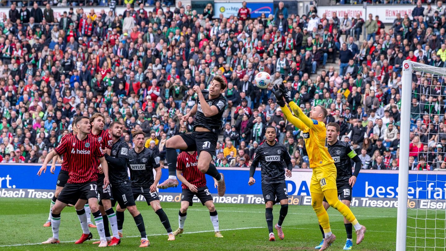 2. Fußball-Bundesliga: Remis im Topspiel: Hannover und Elversberg trennen sich 1:1