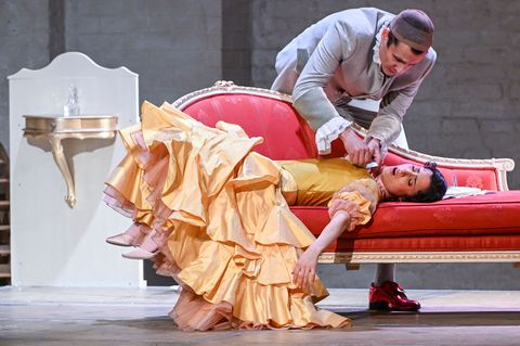 In der Rheinsberger Kammeroper wird in dieser Opernsaison der "Barbier von Sevilla" gespielt. (Archivbild) Foto: Jens Kalaene/dp