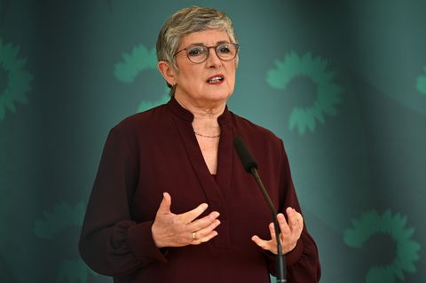 Grünen-Fraktionschefin Britta Haßelmann findet das Wehrdienst-Modernisierungsgesetz schlecht gemacht. (Archivbild) Foto: Lilli F