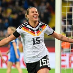Bei Larissa Mühlhaus dürfte die Freude groß sein: Die Bremerin ist für den DFB-Kader nachnominiert worden. (Archivbild) Foto: Ro
