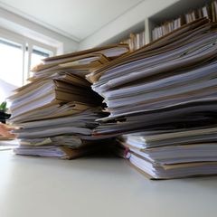 In Thüringen könnte es in den kommenden Jahren weniger Landespersonal geben. Grund sind der demografische Wandel und der Einsatz