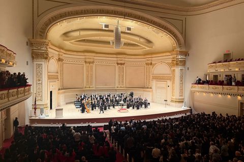 Sächsische Töne in New York: Das sächsische Blasorchester tritt in der Carnegie Hall auf. Foto: Anne Pollmann/dpa