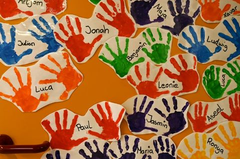 Handabdrücke in Kindergarten