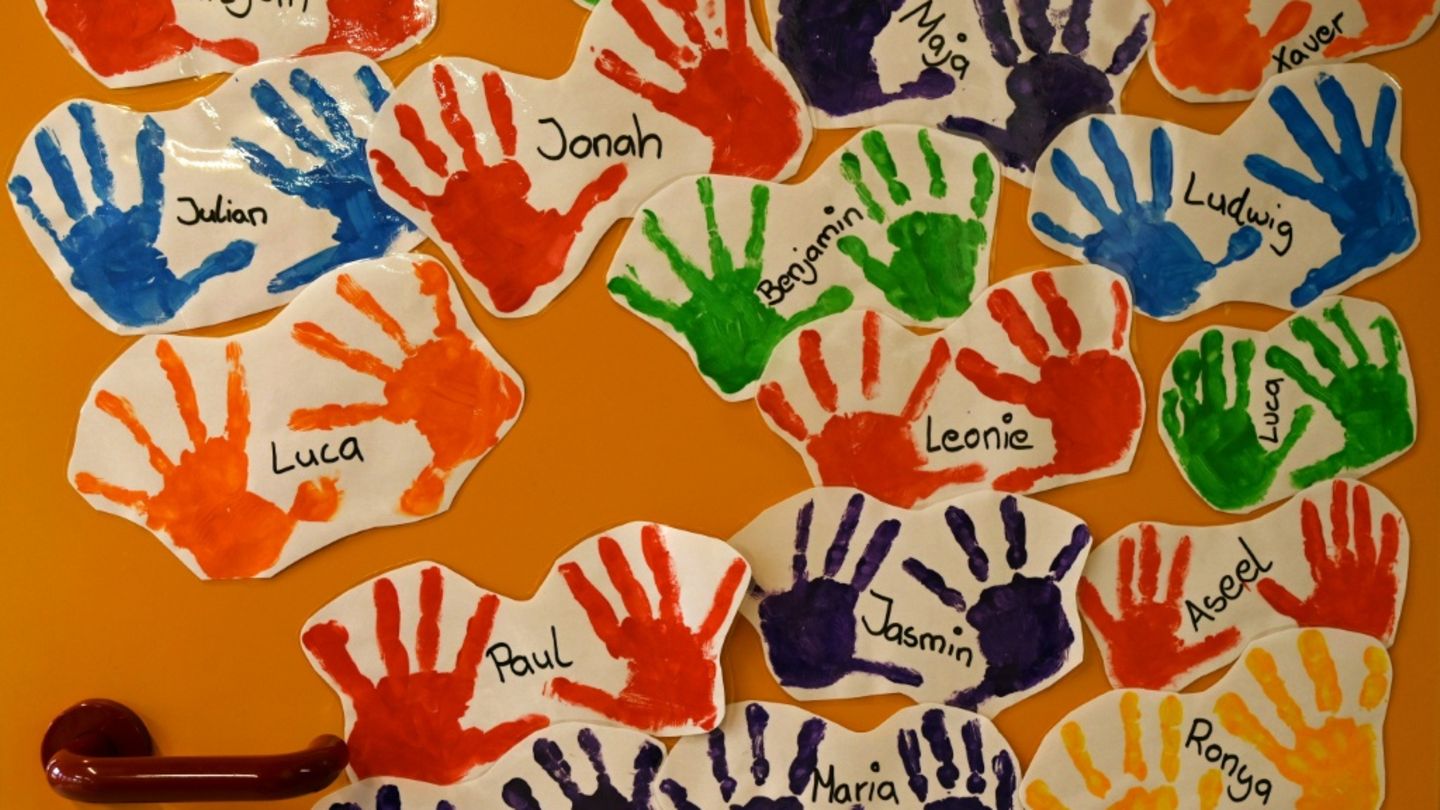 Handabdrücke in Kindergarten