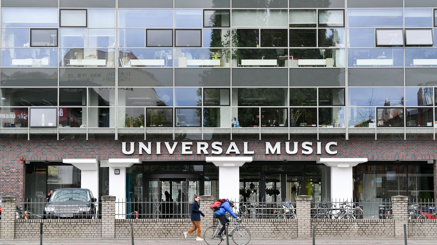 Die Universal Music Group hat eine breite Palette von Künstlern unter Vertrag. (Archivbild) Foto: Jens Kalaene/dpa-Zentralbild/d