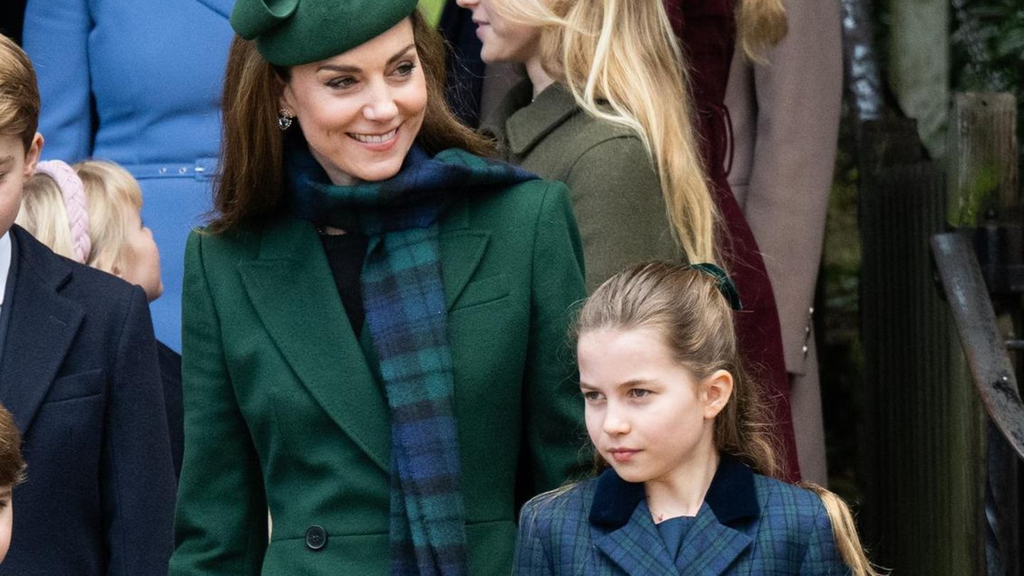 Prinzessin Kate und Tochter Charlotte im Schotten-Karo-Look