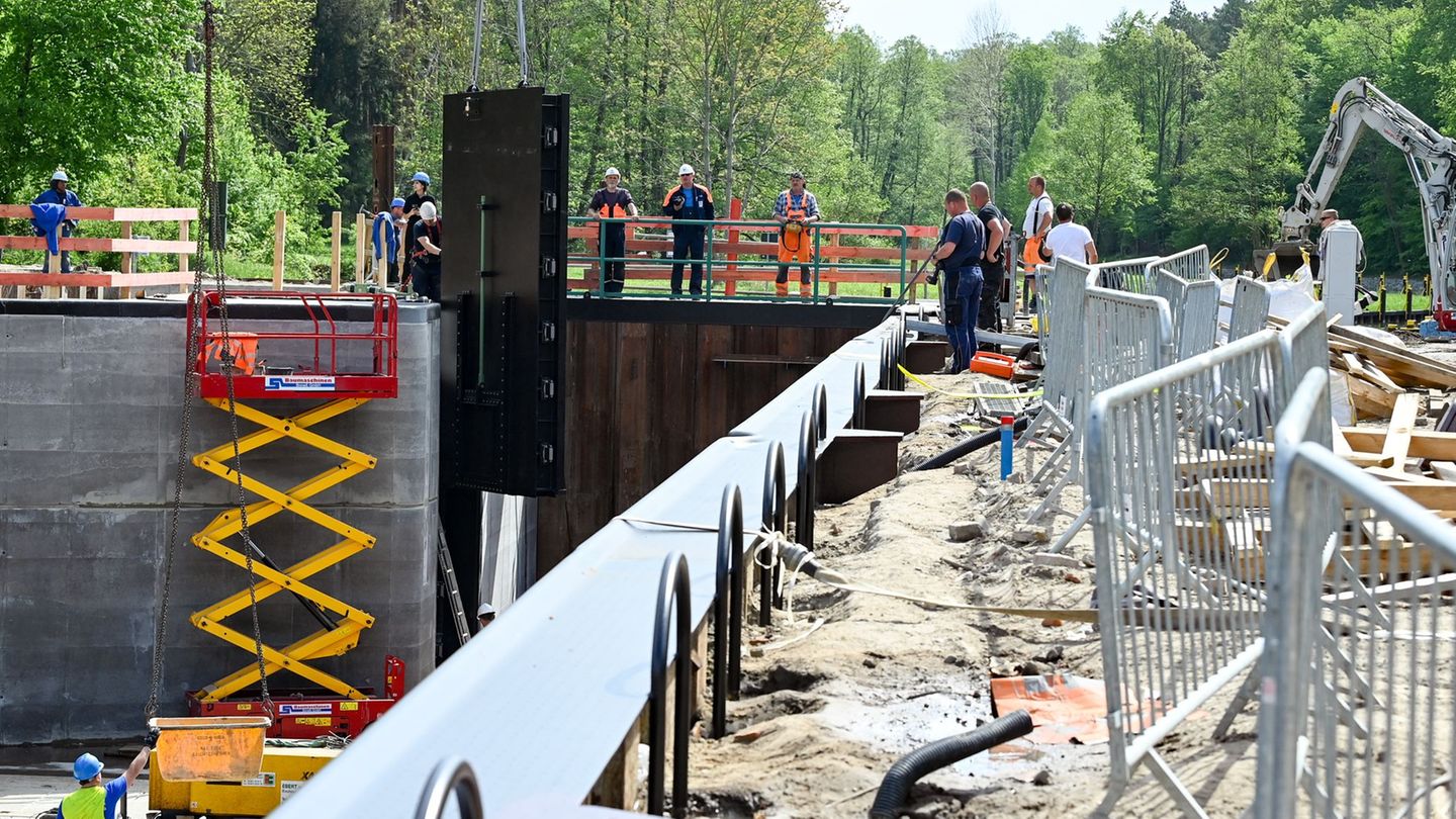 Wieder befahrbar: Umbauarbeiten an Schleuse bei Fürstenberg abgeschlossen