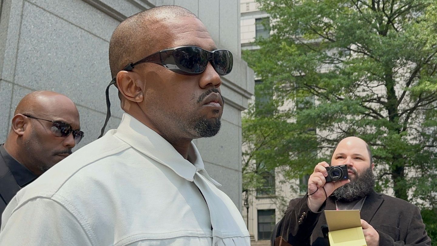 Über die geplanten Auftritte von Kanye West in London wird hitzig diskutiert. (Archivbild) Foto: Larry Neumeister/AP/dpa