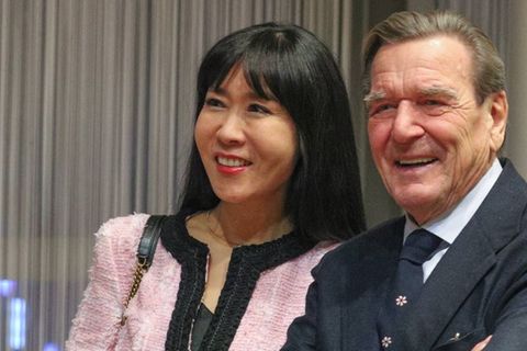 So-yeon Schröder-Kim und Gerhard Schröder sind seit 2018 verheiratet.