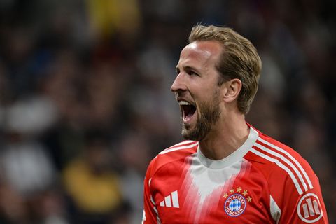 Harry Kane hat zugeschlagen: Der Engländer jubelt nach seinem 2:0. Foto: Peter Kneffel/dpa