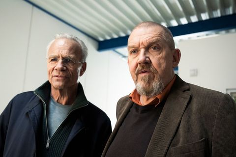 Max Ballauf (Klaus J. Behrendt) und Freddy Schenk (Dietmar Bär) ermitteln im "Tatort: Showtime" in und hinter den Kulissen der legendären Kindersendung "Sachen und Lachen".