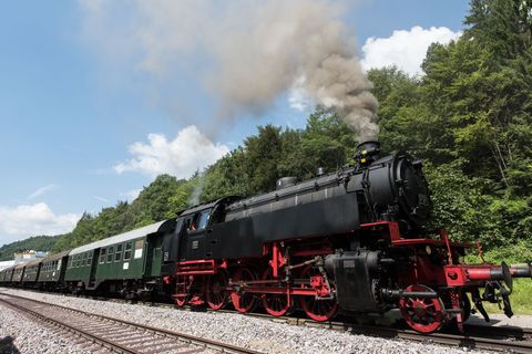 Die Sauschwänzlebahn im Schwarzwald war in der "Eisenbahn-Romantik" immer wieder Thema. (Archivbild) Foto: picture alliance / dp