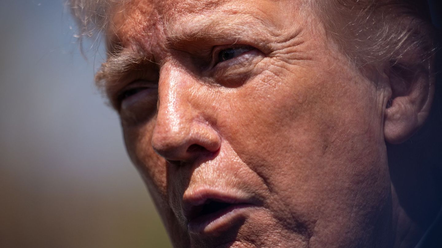 US-Präsident Trump einigt sich mit dem Iran auf eine Waffenruhe. (Archivbild) Foto: Julia Demaree Nikhinson/AP/dpa