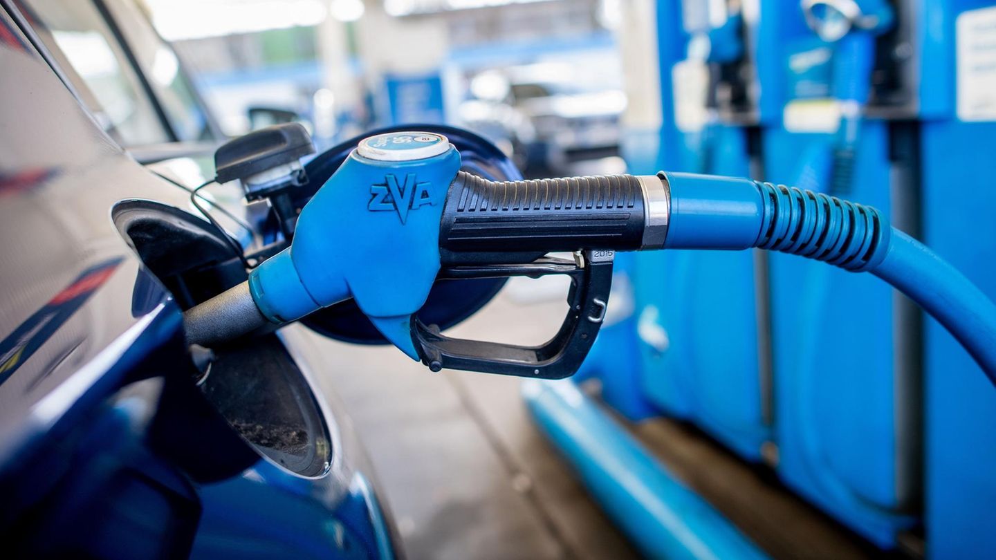 Preise für Diesel und Benzin an Tankstelle