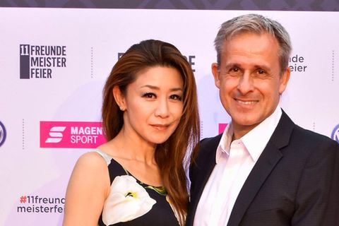 Die Japanerin Hitomi Koizumi hatte Pierre Littbarski vor mehr als 30 Jahren kennengelernt. Die beiden haben zusammen zwei erwa