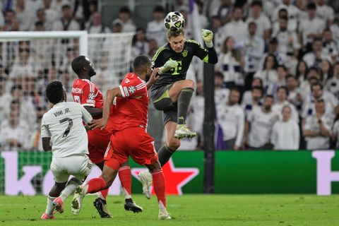 Mal wieder wird über ein DFB-Comeback von Manuel Neuer diskutiert. Foto: Peter Kneffel/dpa