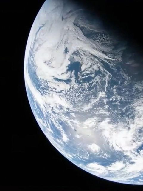 Blick aus dem All: Überwältigte Astronautin ruft ISS an