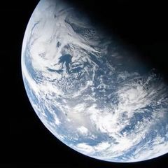 Blick aus dem All: Überwältigte Astronautin ruft ISS an