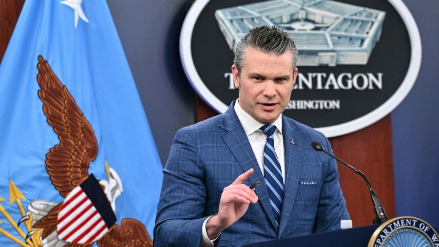 Hegseth: Iran kann keine Raketen mehr bauen - US-Armee bleibt einsatzbereit