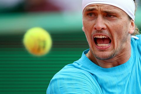 Alexander Zverev zeigte in Monte-Carlo Comeback-Qualitäten. Foto: Valery Hache/AFP/dpa