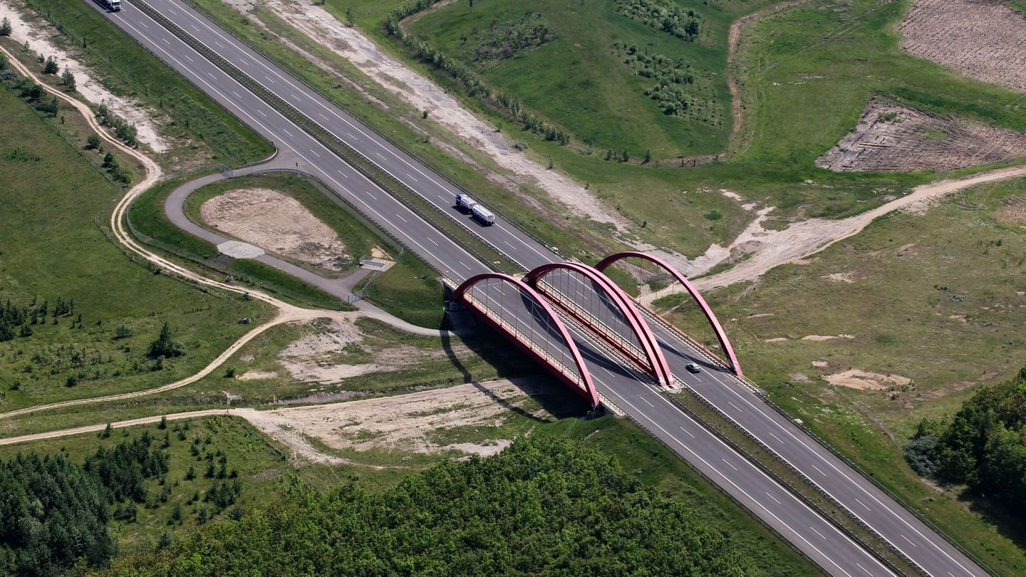 Autobahnsanierung: Fahrbahn der A38 bei Leipzig wird erneuert
